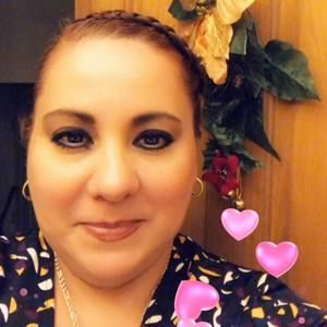 Meet your Posher, Rosalinda